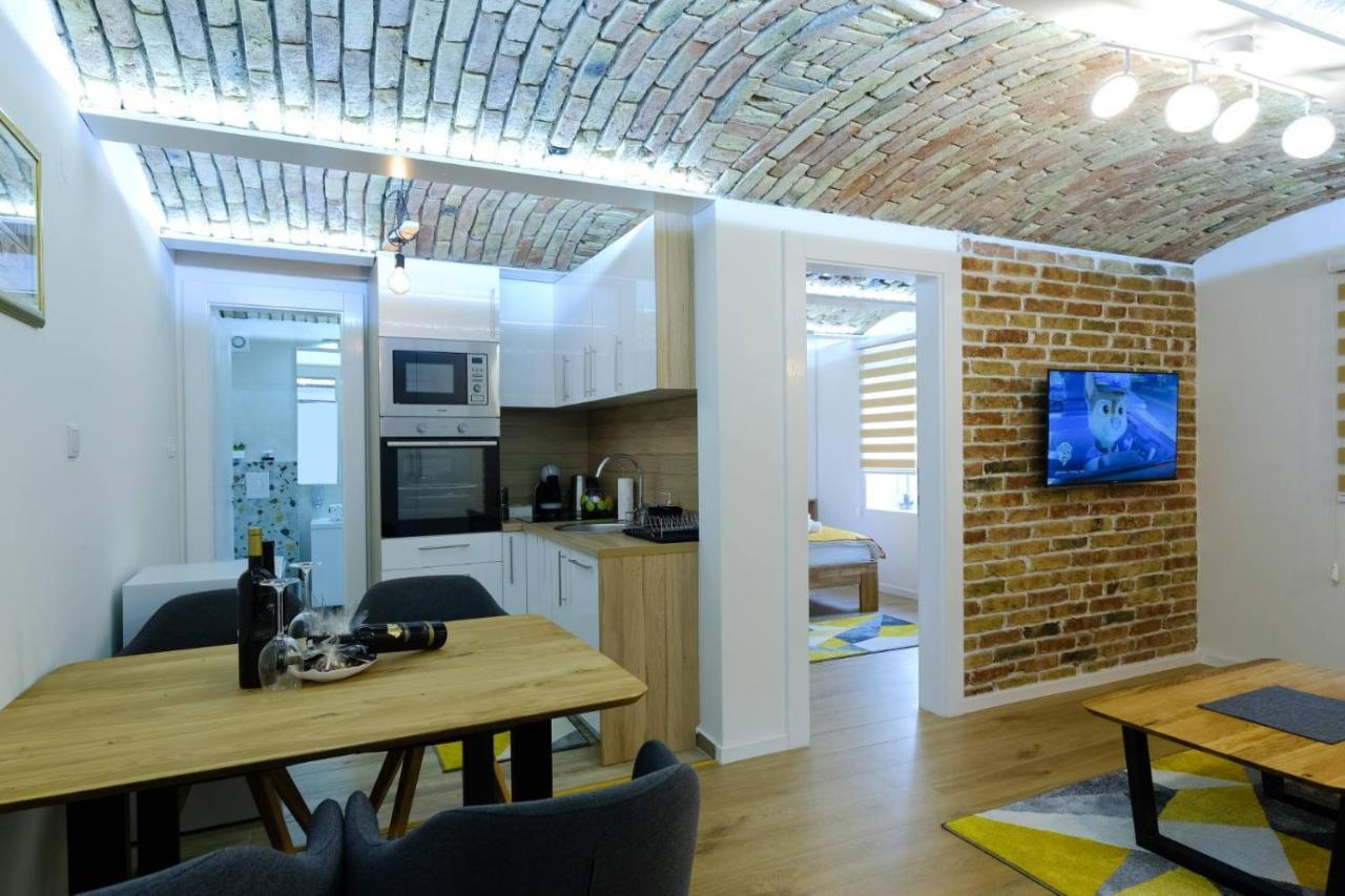 All Seasons Apartments Sarajevo With Free Parking Esterno foto